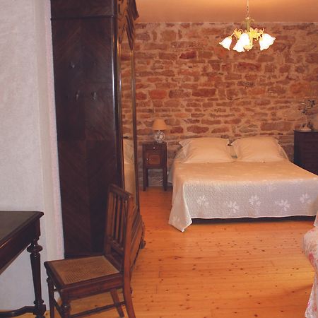 Le Lavoir Bed & Breakfast Peintre Стая снимка